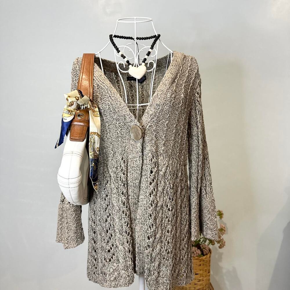 Cute vintage y2k taupe brown long sleeve knit crochet cardigan